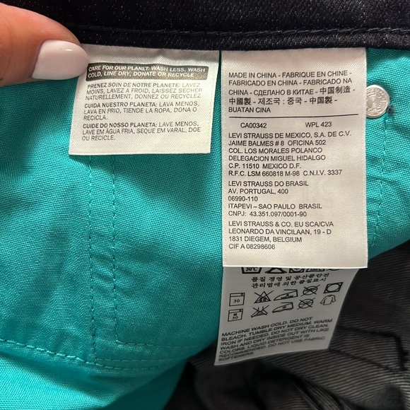 Levi’s Commuter Denim Pants - Picture 4 of 6